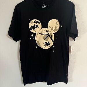 NWT Disney Halloween unisex shirt